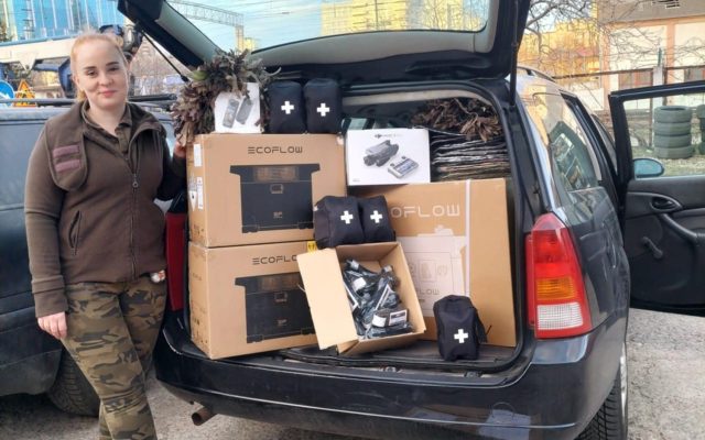 Julia takes over equipment in Kyiv